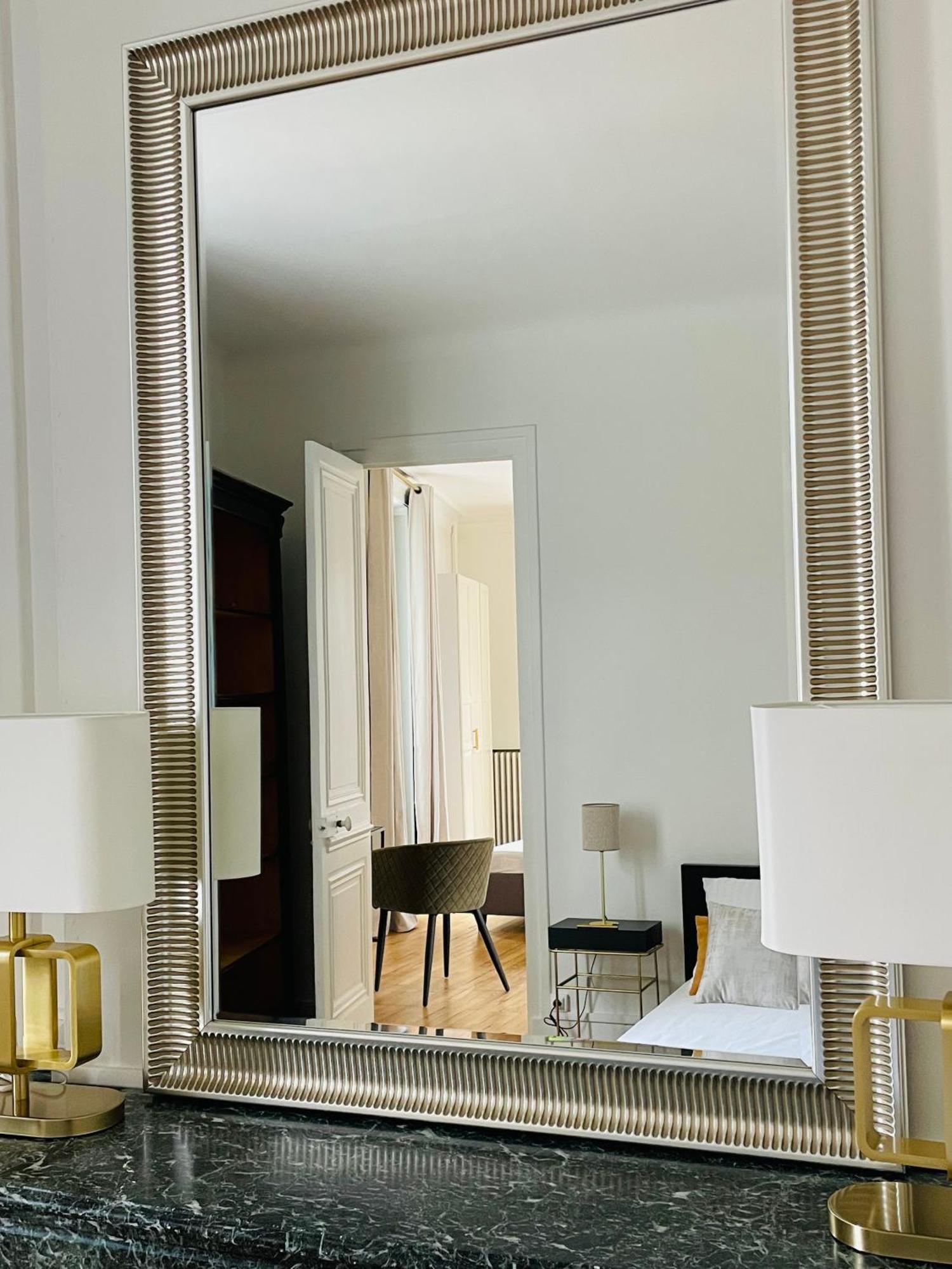 Grand Appartement D'Exception Au Chateau Randin Екюллі Екстер'єр фото